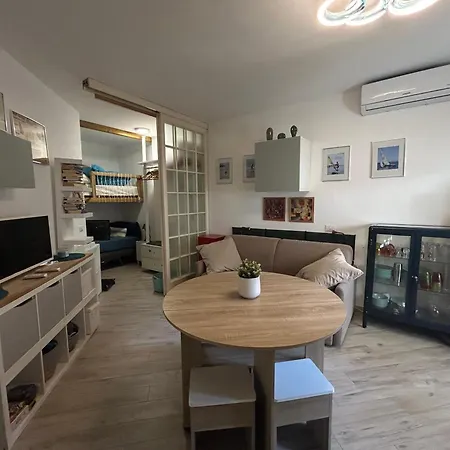 Διαμέρισμα Loft Rubin - Terrace&pool Λινιάνο Σαμπιαντόρο